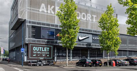 nike factory store amsterdam zuidermolenweg amsterdam|nike amsterdam osdorp.